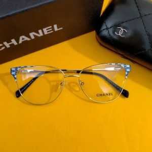 CHANEL Cat Eye